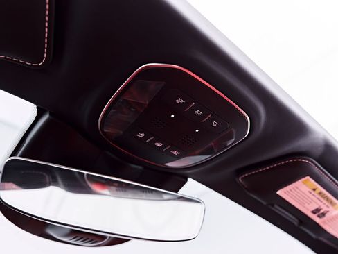Used 2022 Ferrari F8 Tributo RWD image 79