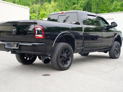 Used 2022 RAM 3500 Laramie AWD/4WD image 10