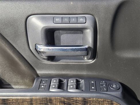 Used 2015 GMC Sierra 2500 Denali image 13