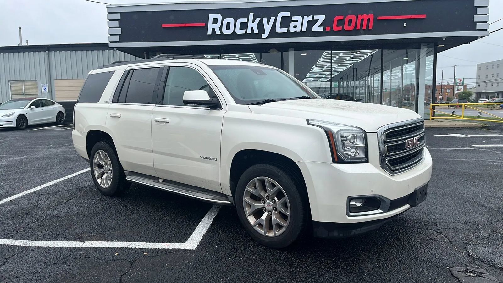 Used 2015 GMC Yukon SLT w/ Open Road Package AWD/4WD image 1