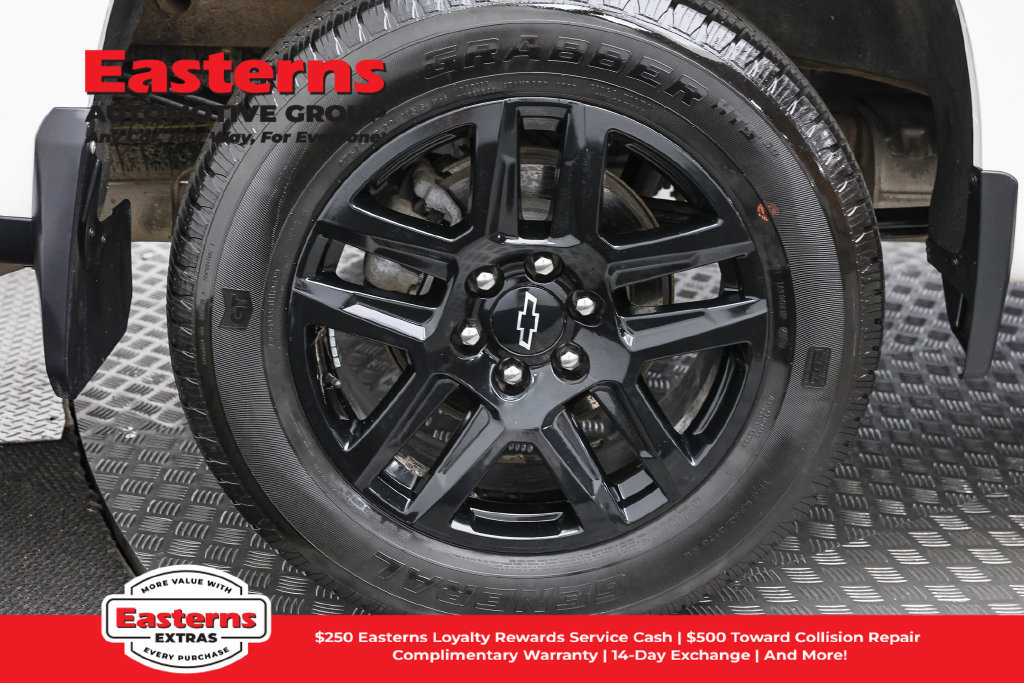 Used 2024 Chevrolet Silverado 1500 Custom w/ LPO, Dark Essentials Package AWD/4WD image 31