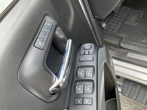 Used 2018 Chevrolet Silverado 1500 LTZ Z71 w/ LTZ Plus Package AWD/4WD image 8