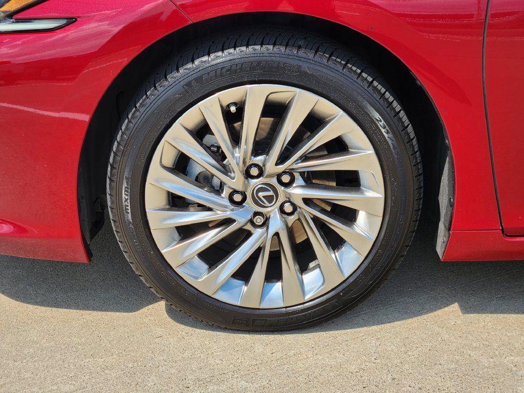 Certified 2023 Lexus ES 350 Ultra Luxury w/ Accessory Package (Z2) FWD image 10