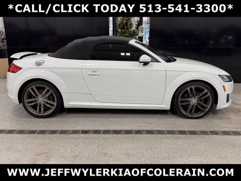 Used 2016 Audi TT 2.0T w/ Technology Package image 2