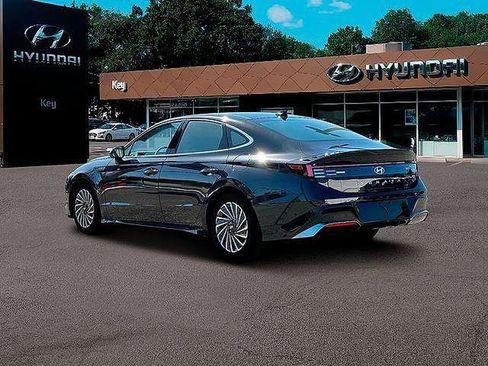 New 2025 Hyundai Sonata Limited FWD image 6