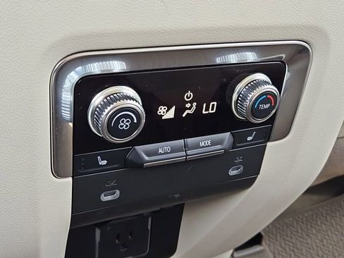 Used 2022 GMC Yukon XL Denali w/ Max Trailering Package AWD/4WD image 21