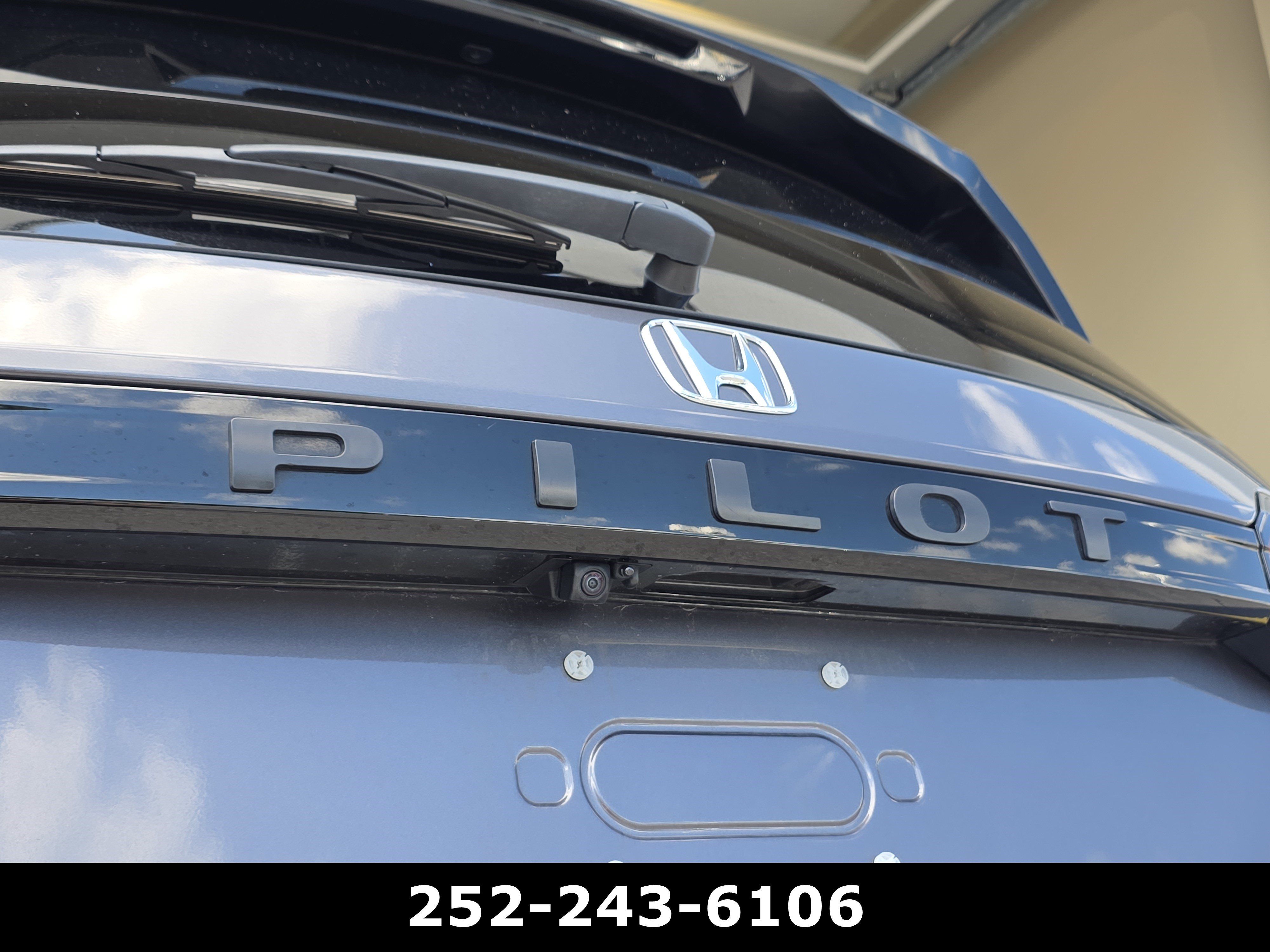 Used 2025 Honda Pilot Touring image 45