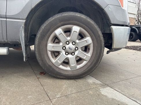 Used 2013 Ford F150 XLT w/ XLT Chrome Pkg image 11