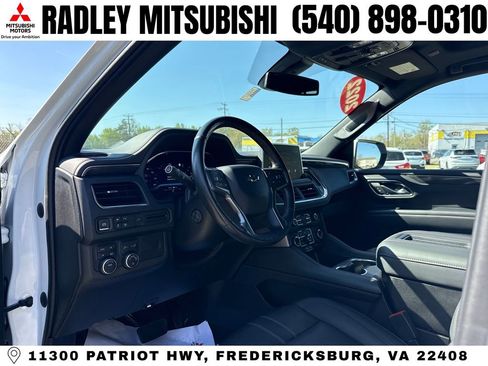 Used 2022 Chevrolet Suburban RST w/ Luxury Package image 4