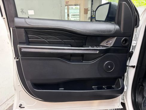 Used 2020 Ford Expedition Max Platinum AWD/4WD image 19