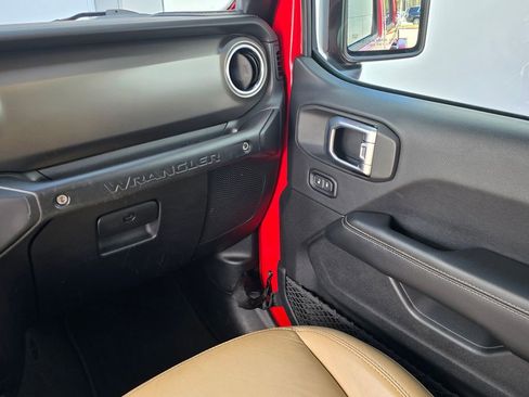 Used 2018 Jeep Wrangler Unlimited Rubicon image 22