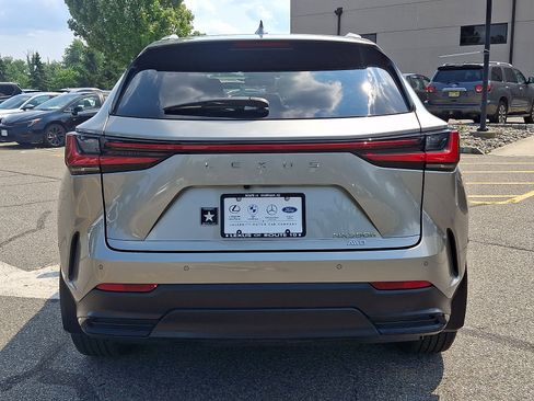 Used 2024 Lexus NX 350h AWD w/ Vision Package image 5