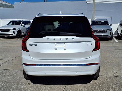 New 2026 Volvo XC90 B6 Ultra image 6