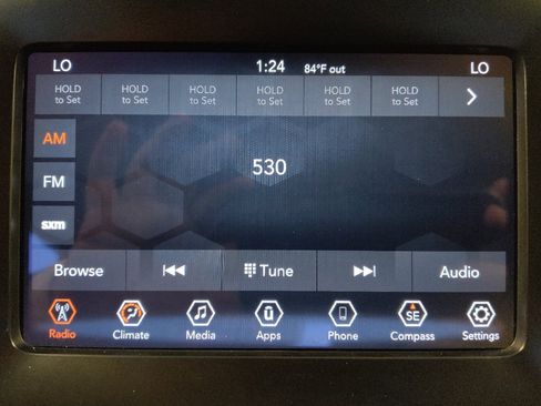 Used 2020 Jeep Cherokee Latitude Plus FWD image 25