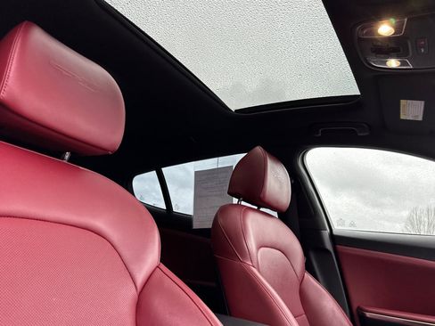 Certified 2022 Kia Stinger GT-Line w/ Sun & Sound Package image 18