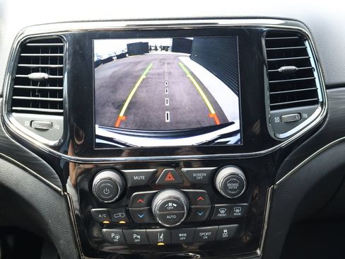 Used 2020 Jeep Grand Cherokee Limited X AWD/4WD image 17