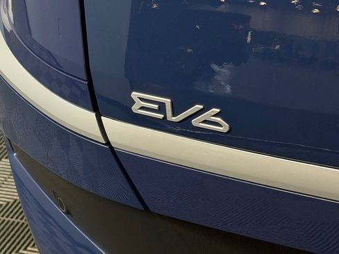 Used 2025 Kia EV6 Light RWD image 12