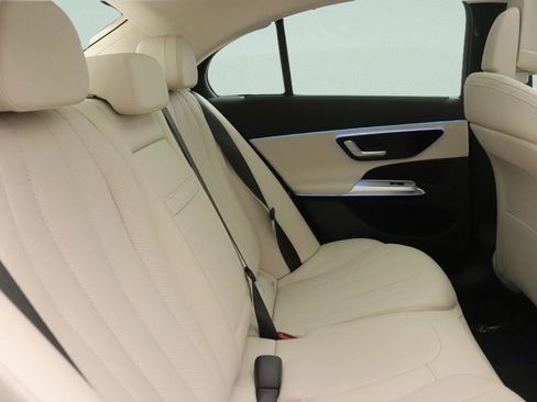 New 2026 Mercedes-Benz E 350 Sedan image 8