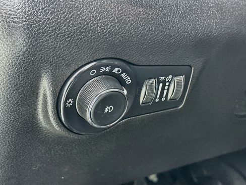 Used 2023 Jeep Compass Limited AWD/4WD image 10