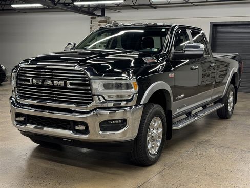 Used 2019 RAM 2500 Laramie AWD/4WD image 3