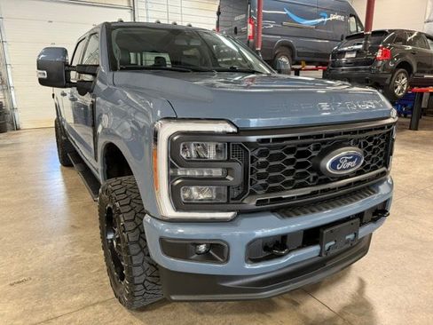 Used 2023 Ford F250 Lariat w/ Sport Appearance Package AWD/4WD image 1