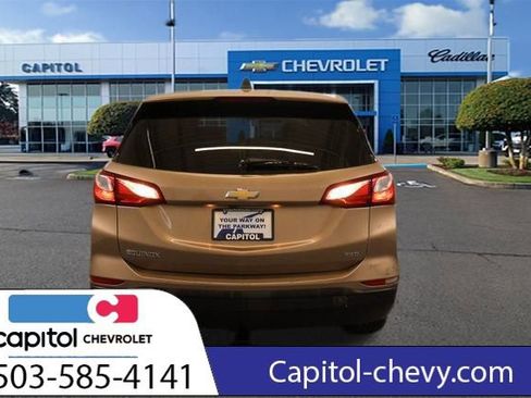 Used 2019 Chevrolet Equinox LS image 4