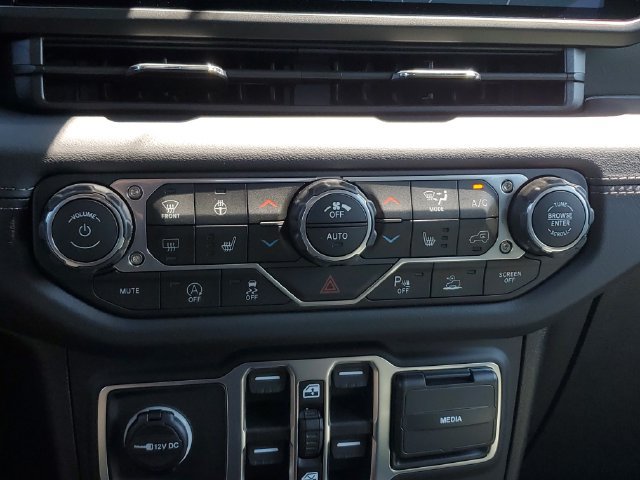 New 2026 Jeep Gladiator Mojave AWD/4WD image 30