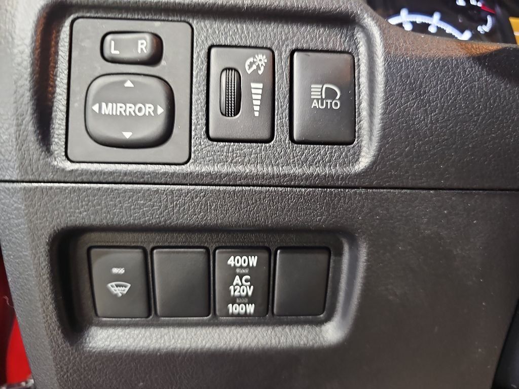 Used 2020 Toyota 4Runner SR5 Premium w/ Moonroof Package AWD/4WD image 27
