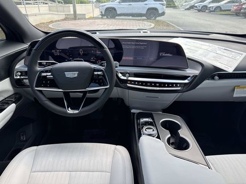 New 2026 Cadillac Lyriq Luxury w/ LPO, Floor Liner Package RWD image 19