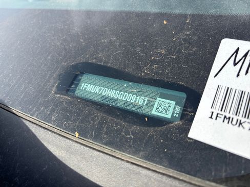 New 2025 Ford Explorer Active w/ Active Comfort Package image 23