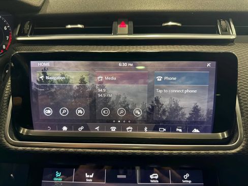 Used 2018 Land Rover Range Rover Velar R-Dynamic SE AWD/4WD image 28