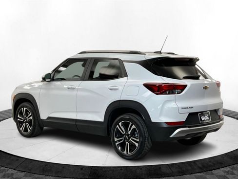 New 2025 Chevrolet TrailBlazer LT w/ Convenience Package image 3