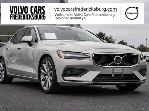 Used 2021 Volvo S60 T5 Momentum w/ Protection Package Premier image 1