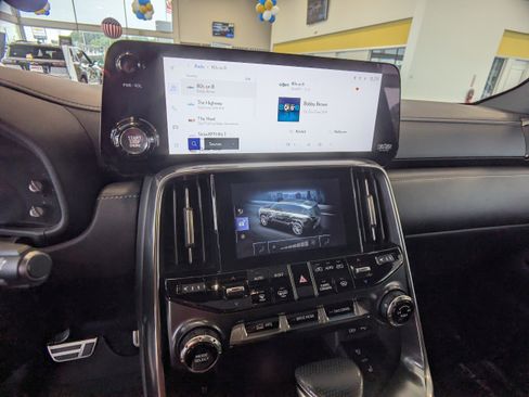 Used 2024 Lexus LX 600 F Sport AWD/4WD image 22