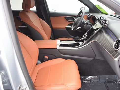 Certified 2025 Mercedes-Benz GLC 300 image 15