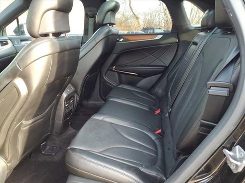 Used 2017 Lincoln MKC Reserve w/ Lincoln MKC Climate Package image 9