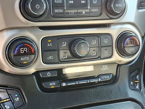 Used 2019 GMC Yukon XL Denali w/ Denali Ultimate Package image 19