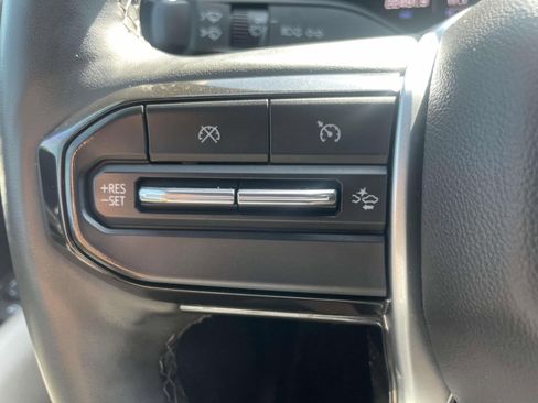 Used 2024 Chevrolet Colorado ZR2 w/ ZR2 Convenience Package III AWD/4WD image 20