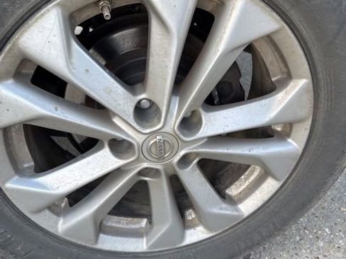 Used 2014 Nissan Rogue SV w/ SV Premium Package image 13