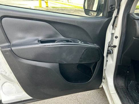 Used 2017 RAM ProMaster City Tradesman w/ Rear Back-up Camera Group FWD image 10