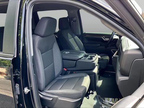 Used 2023 Chevrolet Silverado 1500 LT AWD/4WD image 8