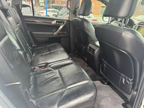 Used 2011 Lexus GX 460 Sport Utility image 16