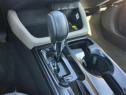 New 2026 Subaru Forester Premium image 24