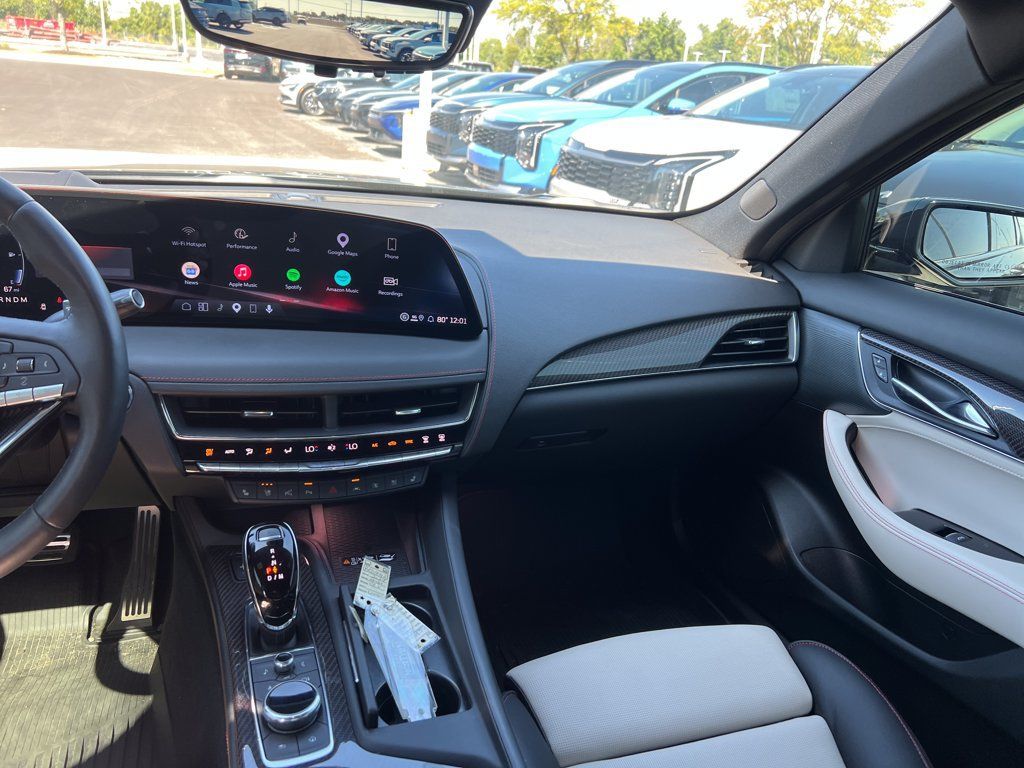 Used 2026 Cadillac CT5 V w/ Technology Package AWD/4WD image 12
