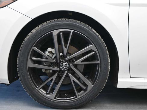 Used 2025 Toyota Camry XSE image 10