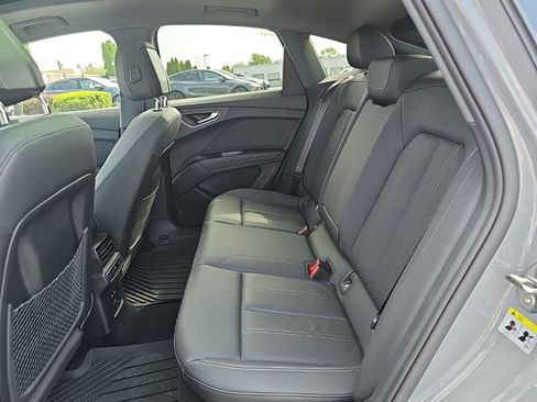 Used 2023 Audi Q4 e-tron Prestige AWD/4WD image 12