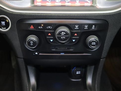 Used 2013 Dodge Charger SXT Plus image 19