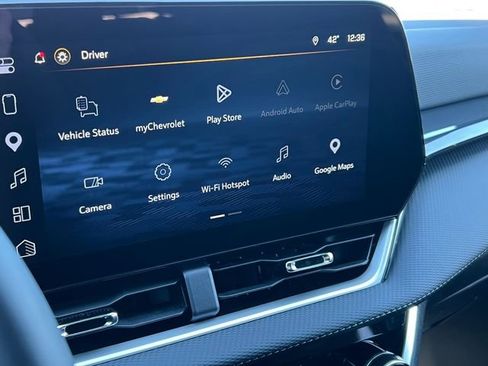 Used 2026 Chevrolet Equinox LT image 24