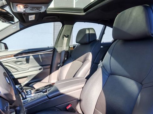 Used 2012 BMW 550i xDrive Sedan image 8