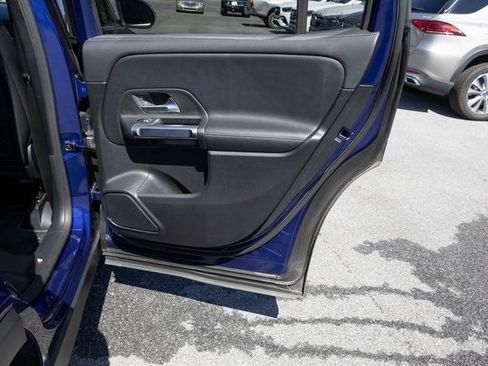 Used 2021 Mercedes-Benz GLB 250 image 19